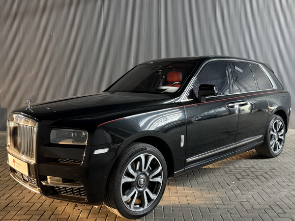 Rolls-Royce Cullinan (7)