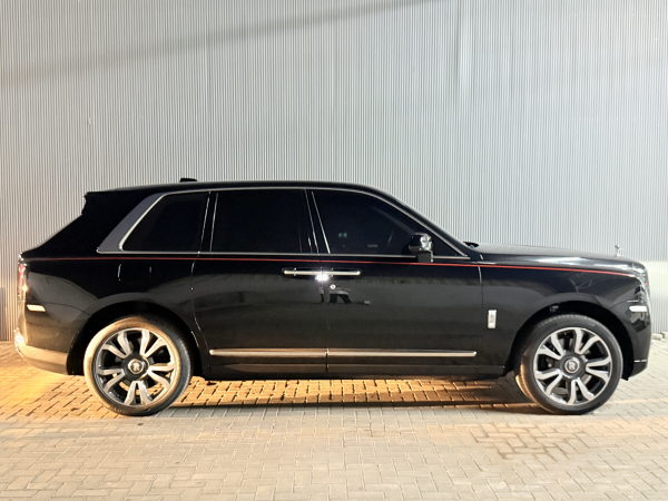 Rolls-Royce Cullinan (4)